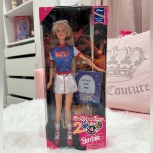 Walt Disney World 2000 millenial Barbie 🪩✨🎀
